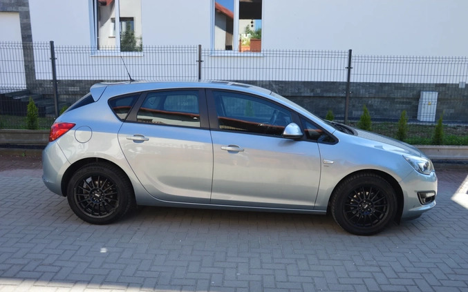 Opel Astra cena 32900 przebieg: 180000, rok produkcji 2014 z Płock małe 562